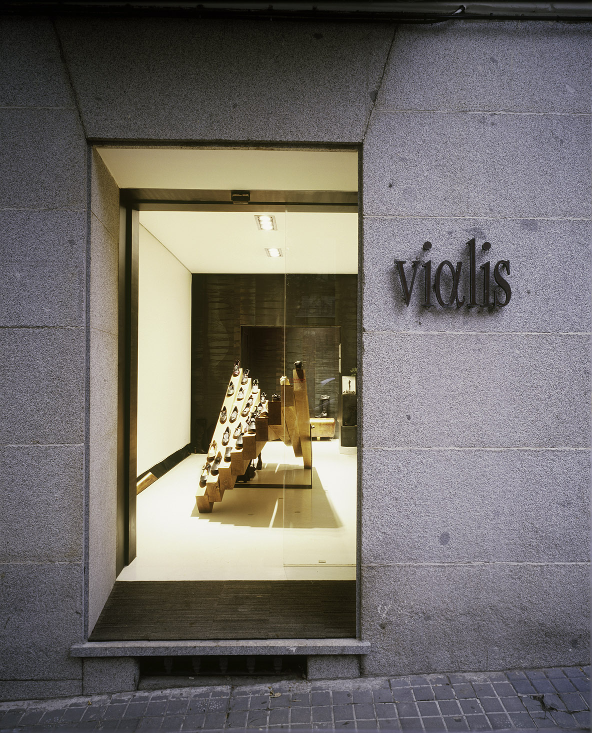 stores Zapateria Vialis Madrid