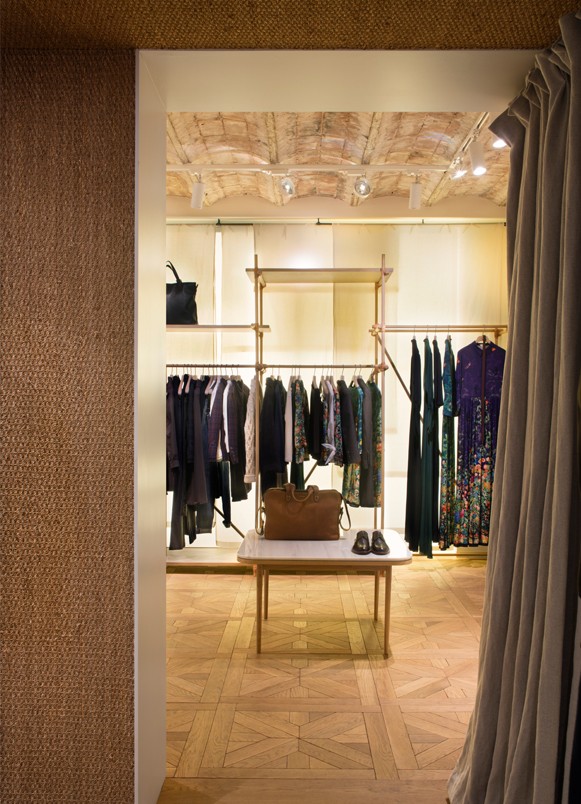 stores Med Winds Barcelona
